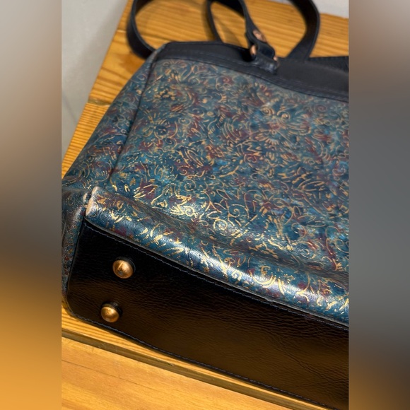 ‼️SOLD OUT‼️‼️Patricia Nash Vintage ‘Kimono’ Tote Bag with Navy Leather Trim - Picture 13 of 13